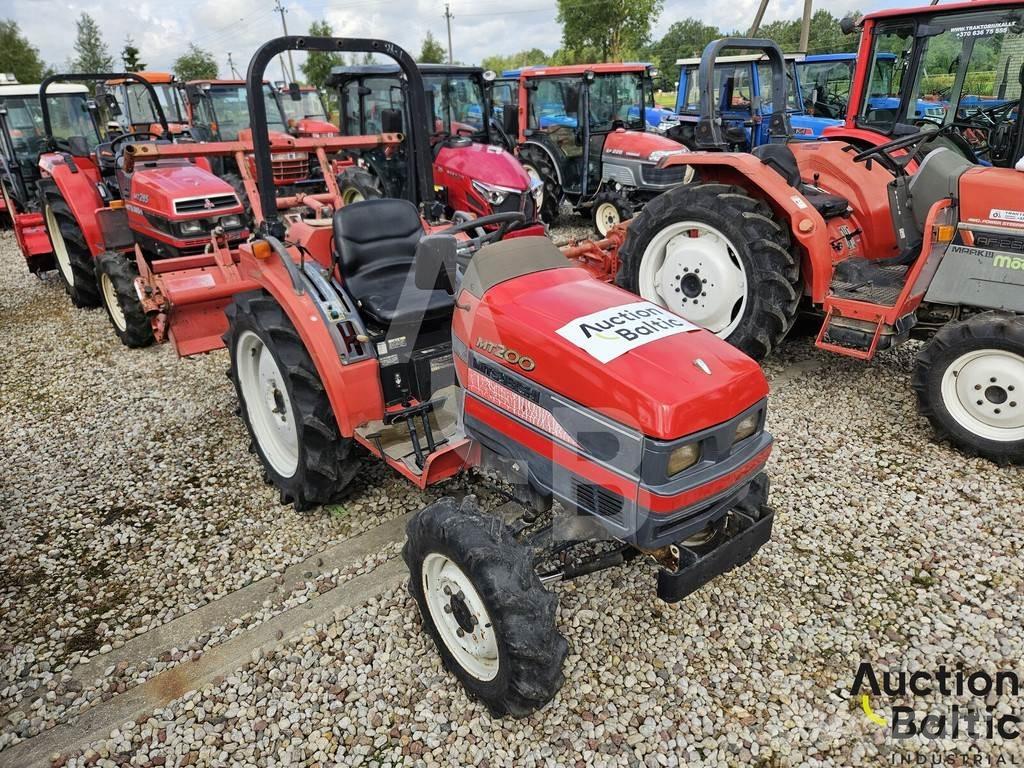 Mitsubishi MT200 Traktori