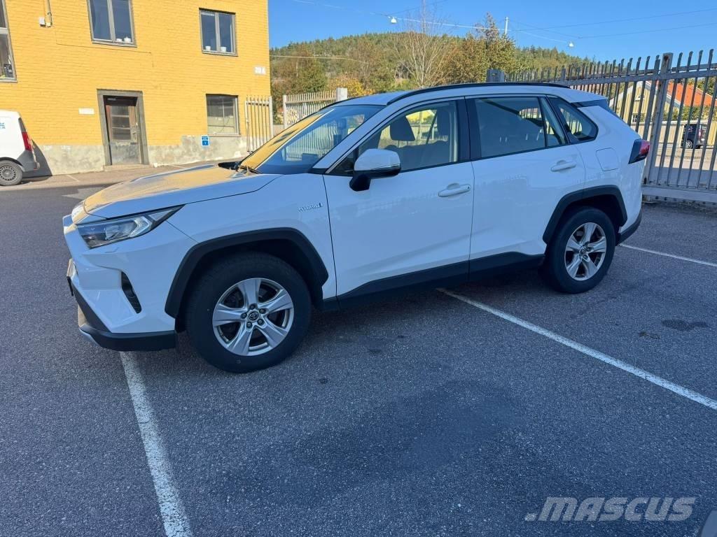 Toyota RAV-4 Automobili