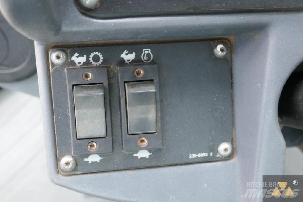 CAT CP533E Valjci sa jednim bubnjem
