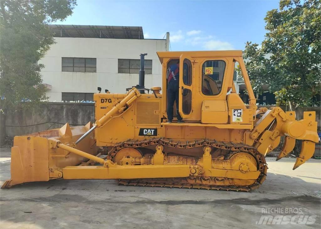 CAT D7G Buldožeri guseničari