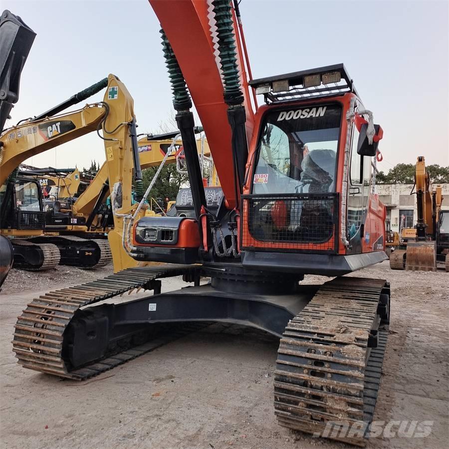 Doosan DX 300 LC Bageri guseničari