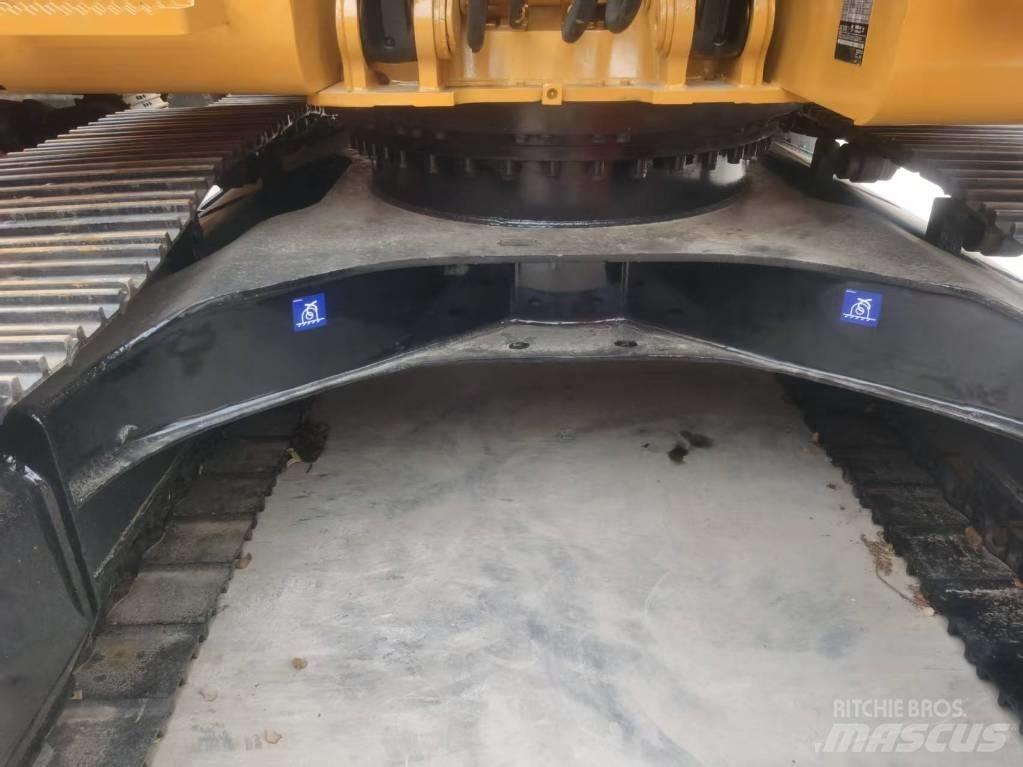 CAT 320D Bageri guseničari