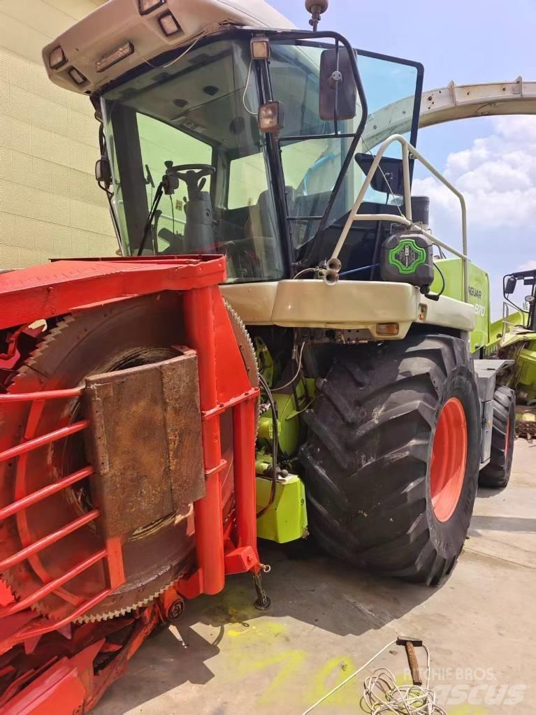 CLAAS Jaguar 870 Mašine za stočnu hranu sa sopstvenim pogonom