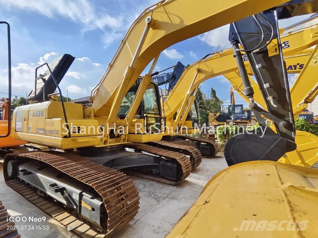 Komatsu 220-8 Bageri guseničari