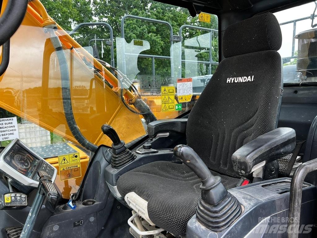 Hyundai HX 220 L Bageri guseničari