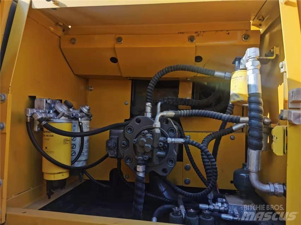 Volvo EC210D Bageri guseničari