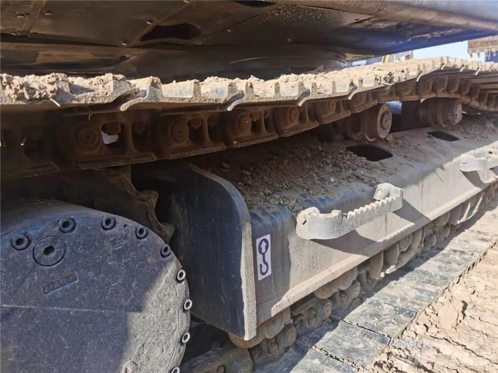 Volvo EC210D Bageri guseničari