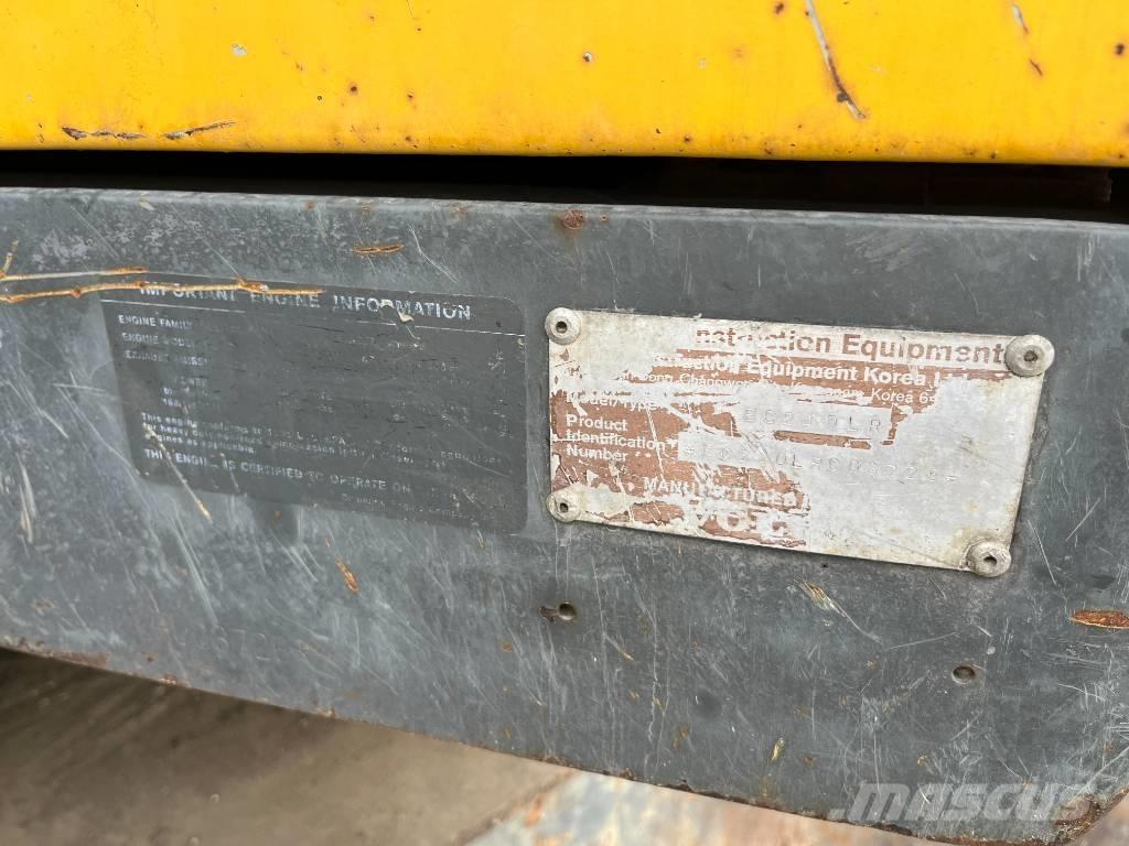 Volvo EC 240 LR Polovni bageri sa dugom rukom
