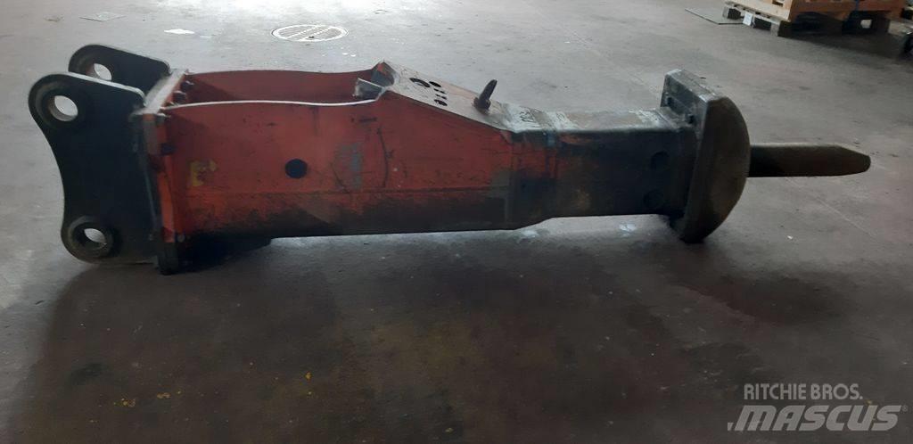 Rammer M 18 Čekići