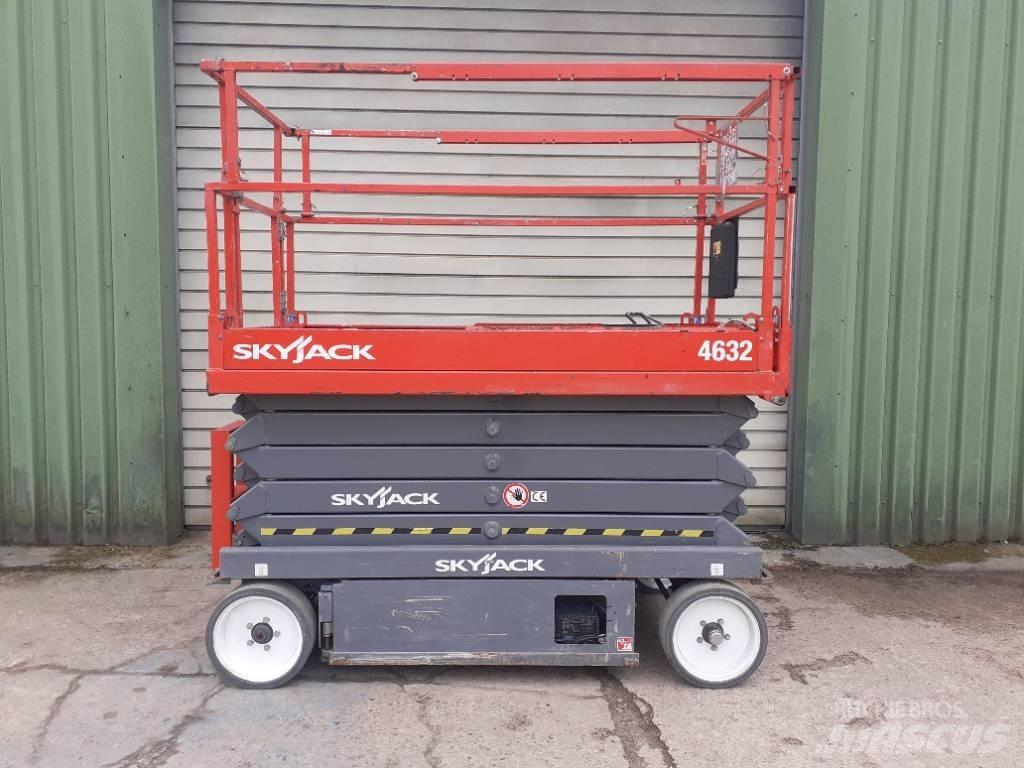 SkyJack SJ III 4632 Makazaste platforme