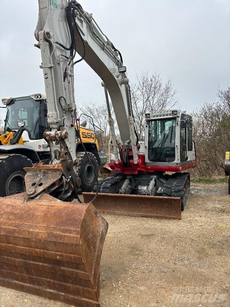 Takeuchi 1140 Bageri guseničari