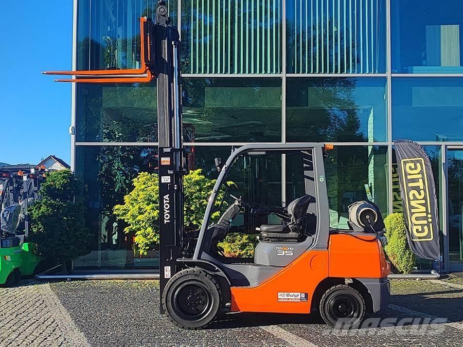 Toyota 02-8FGJF35 Plinski viljuškari