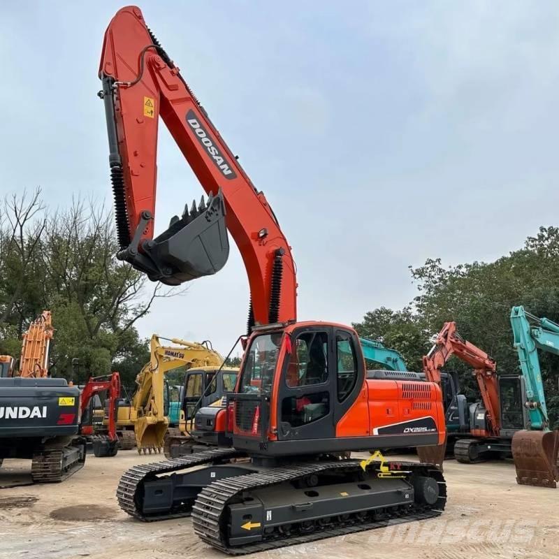 Doosan DX225-9C Bageri guseničari