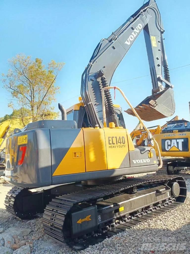 Volvo EC 140 Midi bageri 7t – 12t