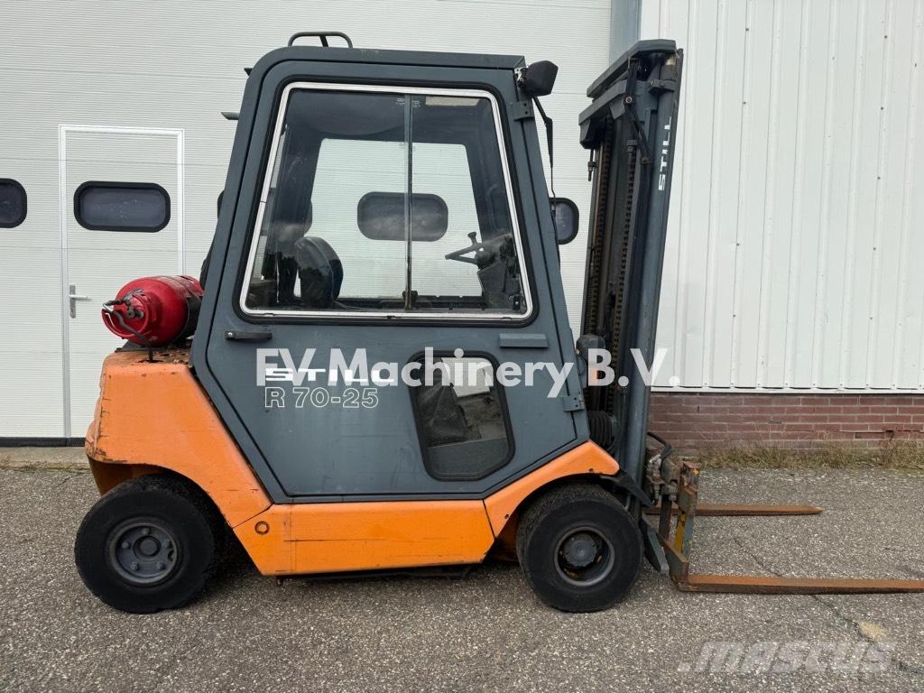 Still R 70-25T Plinski viljuškari