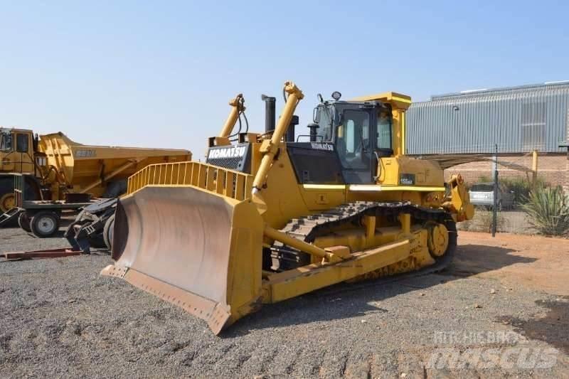 Komatsu D155-5 Buldožeri guseničari