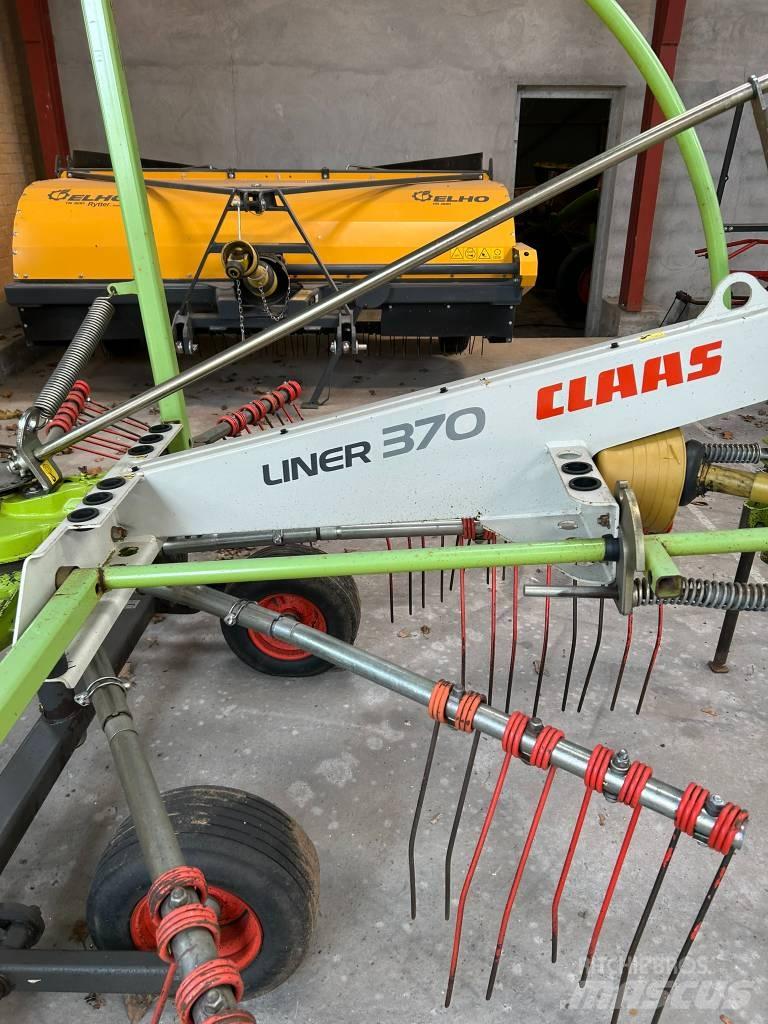 CLAAS Liner 370 Okretači i sakupljači sena