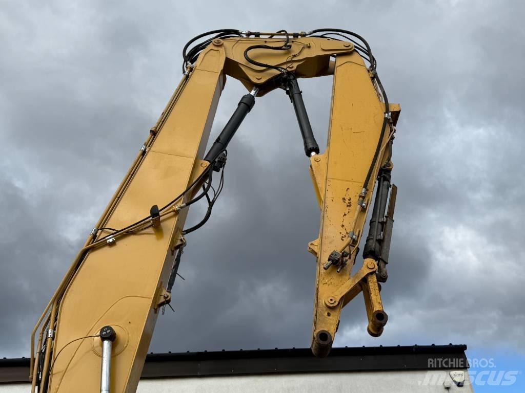 CAT 320 FL Polovni bageri sa dugom rukom