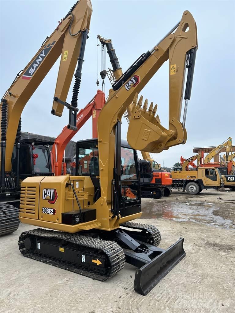 CAT 306E2 Bageri guseničari
