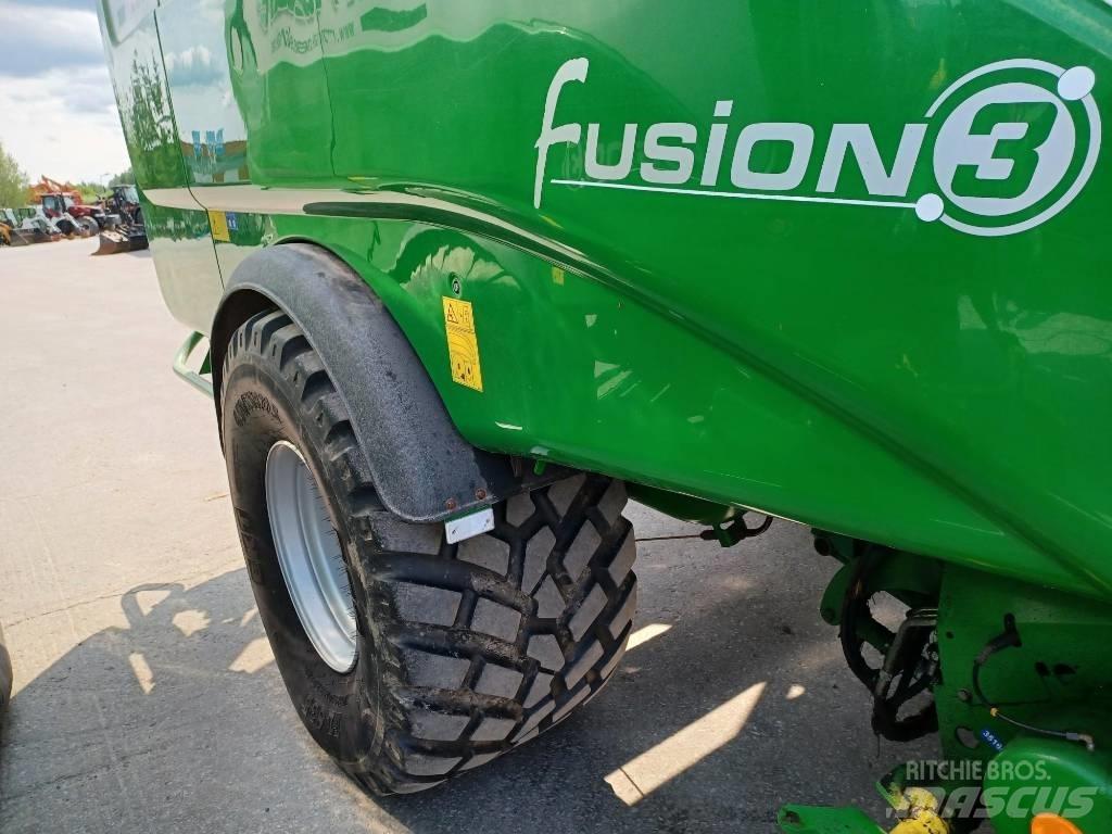 McHale Fusion 3 Prese/balirke za rolo bale