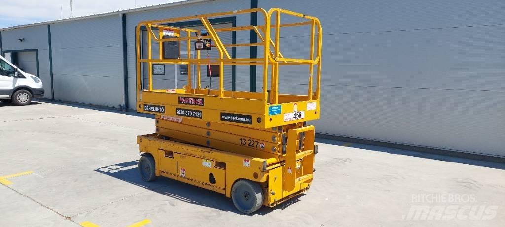 Haulotte Compact 10 Makazaste platforme