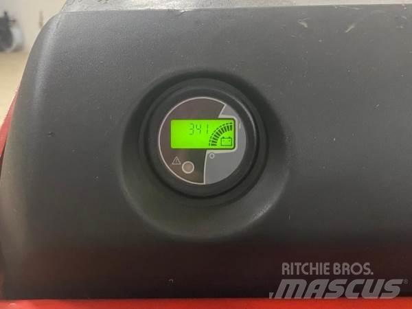 Manitou TI30 RM SP Samopogonski ručni viljuškari