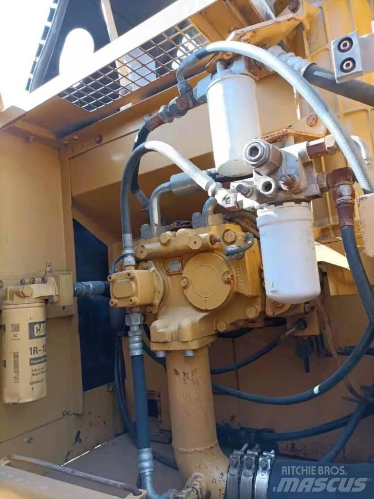 CAT 329 D L Bageri guseničari