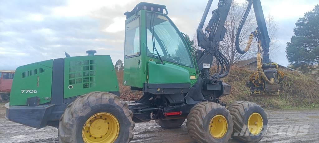 John Deere 770 D Harversteri
