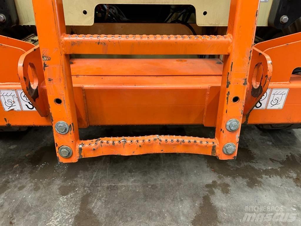 JLG M 4069 LE Makazaste platforme