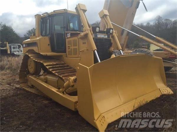 CAT D 6 R Buldožeri guseničari
