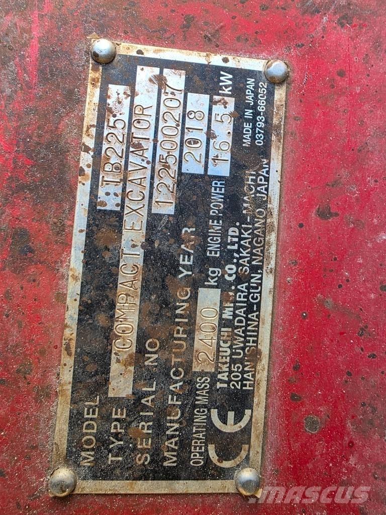 Takeuchi TB 225 Mini bageri < 7t