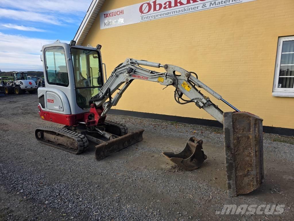 Takeuchi TB 225 Mini bageri < 7t