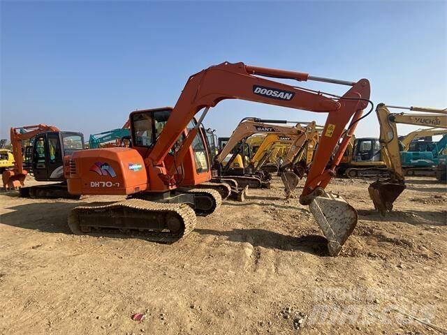Doosan DH70-7 Mini bageri < 7t