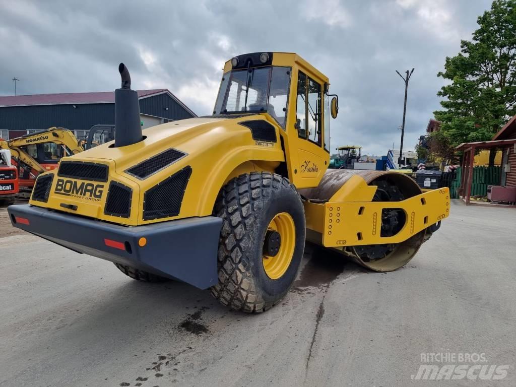 Bomag BW 213 D H-4 Valjci sa jednim bubnjem