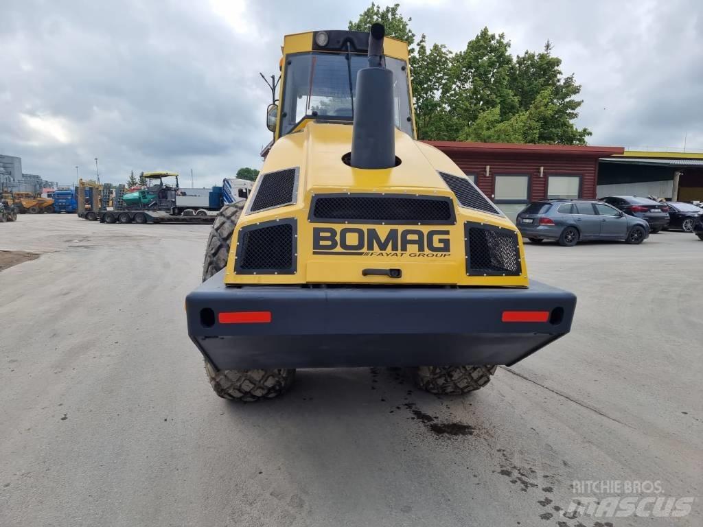 Bomag BW 213 D H-4 Valjci sa jednim bubnjem