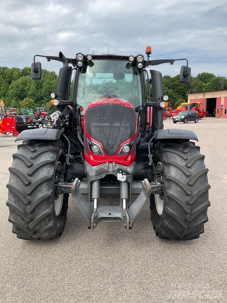 Valtra N174 Versu Traktori