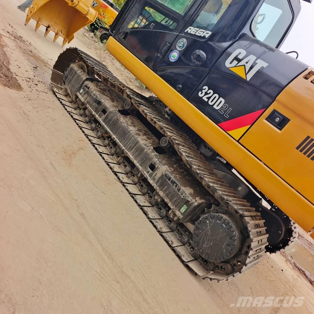 CAT 320 D2L Bageri guseničari