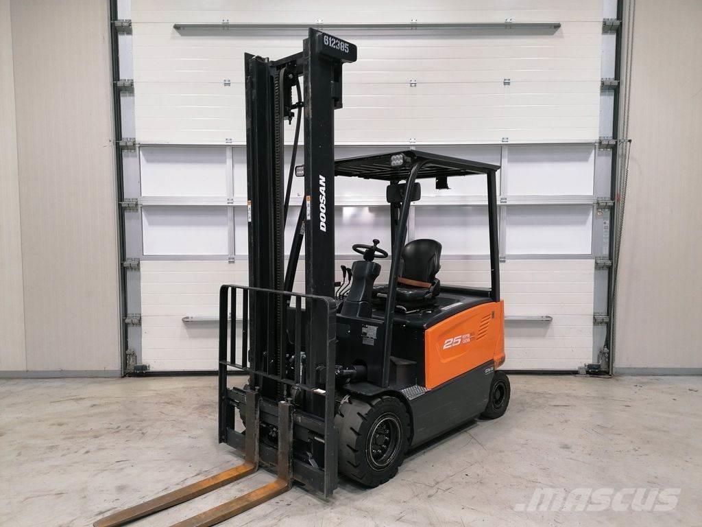 Doosan B25X-7 Električni viljuškari