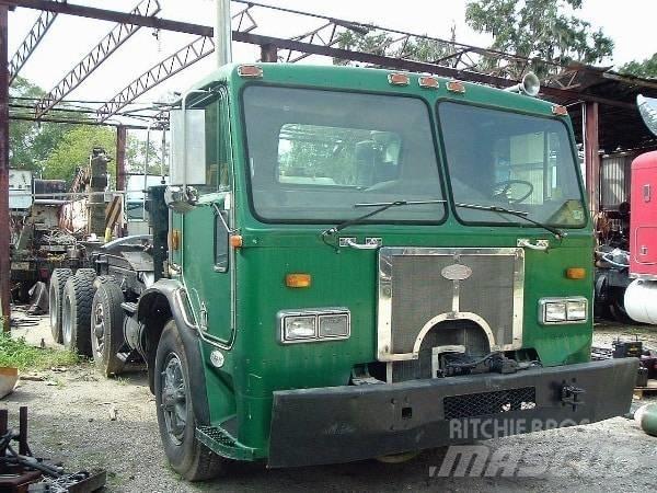 Peterbilt 320 Kamioni-šasije