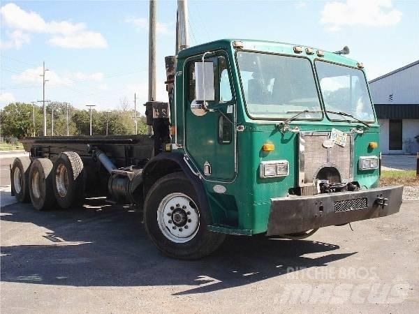 Peterbilt 320 Kamioni-šasije