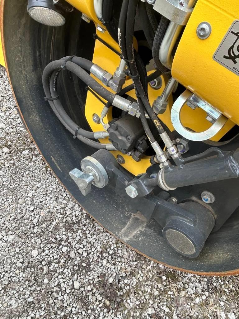 Bomag BW 138 AD-5 Valjci sa duplim bubnjem