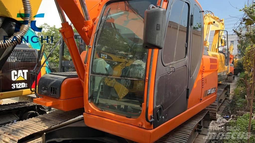 Doosan DX 140 LC Bageri točkaši