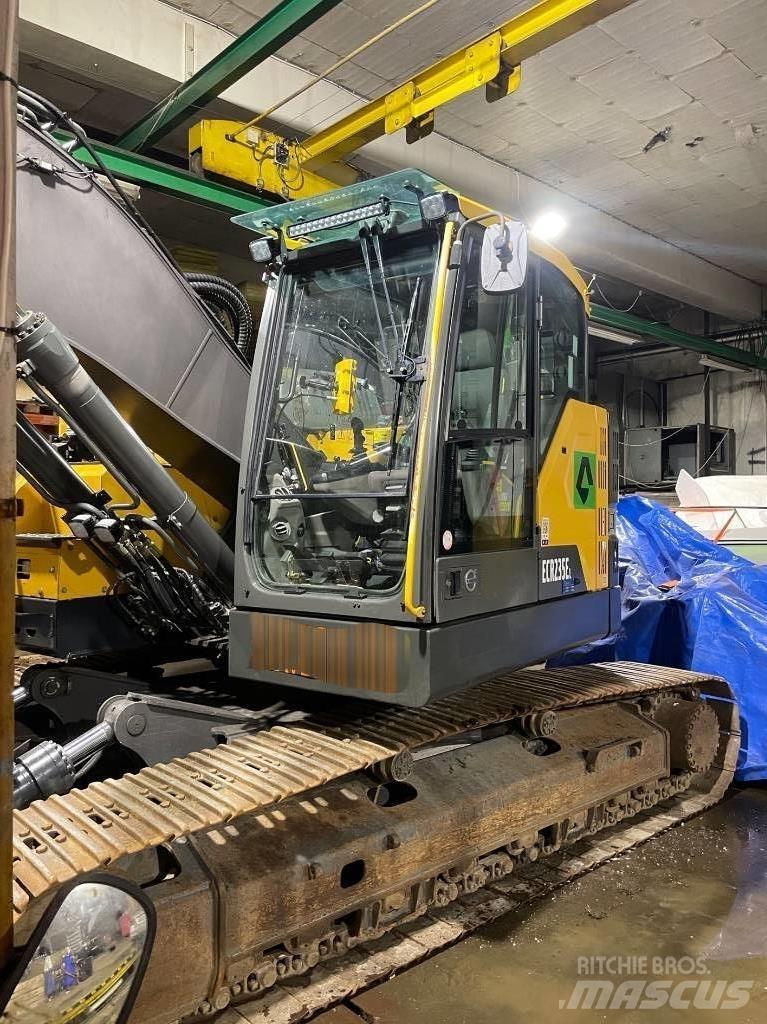 Volvo ECR 235 E Bageri guseničari