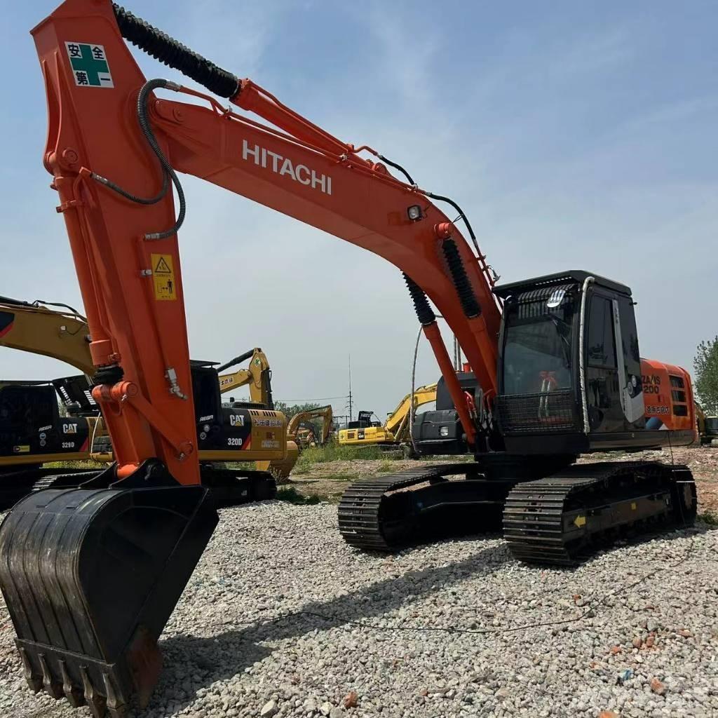 Hitachi 200-3 Bageri guseničari