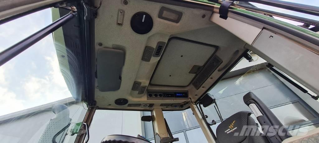 Fendt 820 Vario TMS Traktori