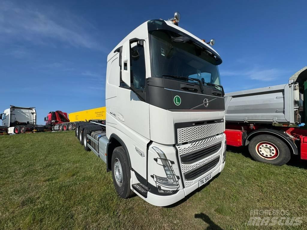 Volvo FH 540 Rol kiper kamioni sa kukom za podizanje tereta