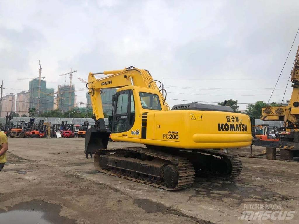 Komatsu PC 200-6 Bageri guseničari