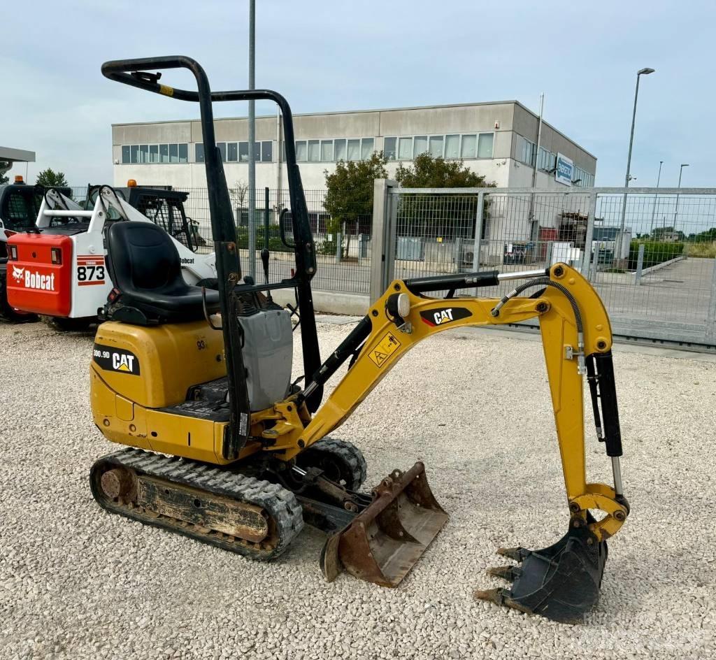 CAT 300.9 D Mini bageri < 7t
