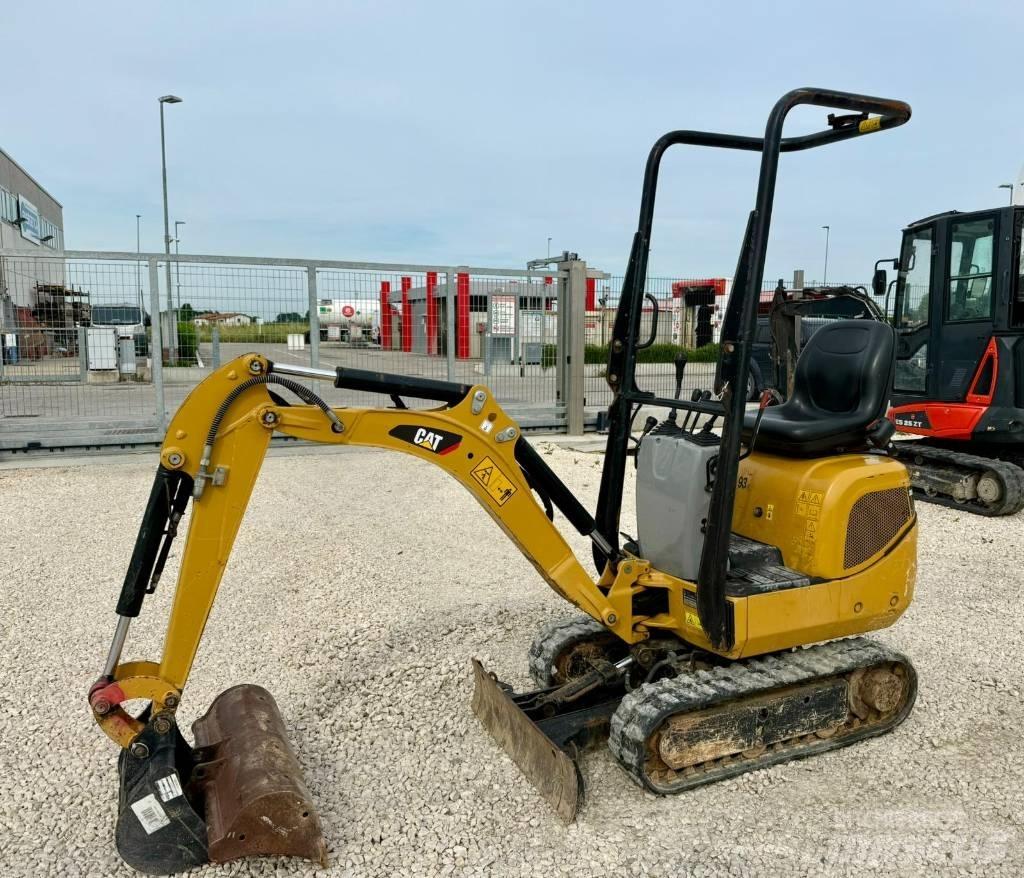 CAT 300.9 D Mini bageri < 7t