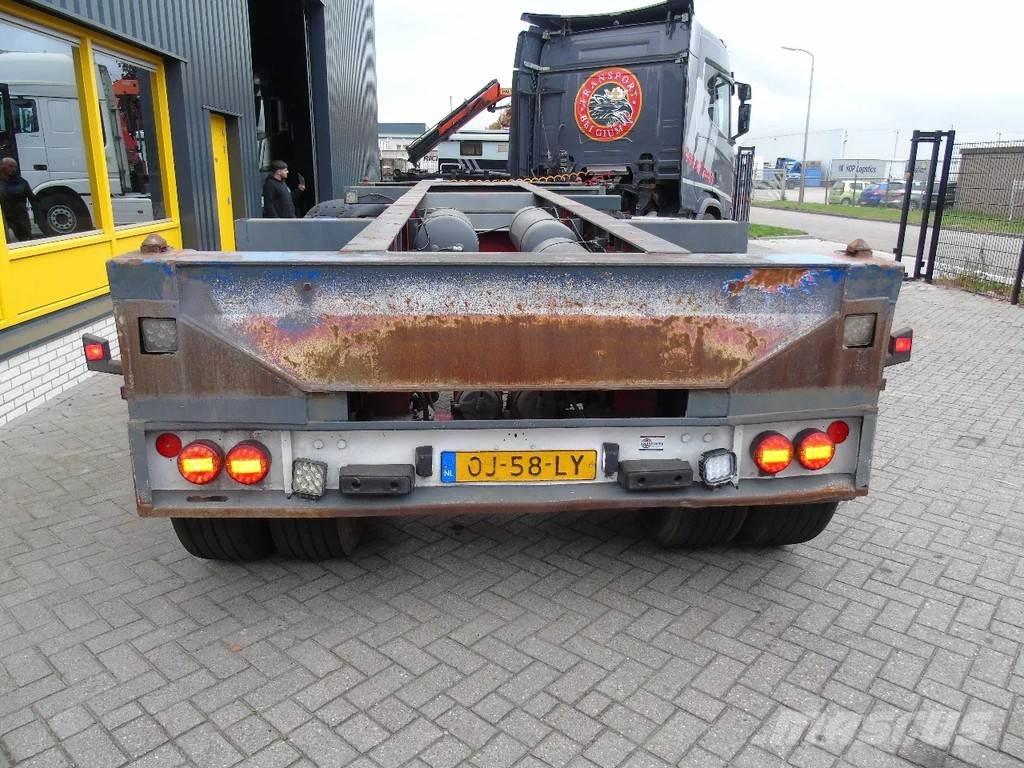  TR'AX 2 AXLE + 20FT Kontejnerske poluprikolice